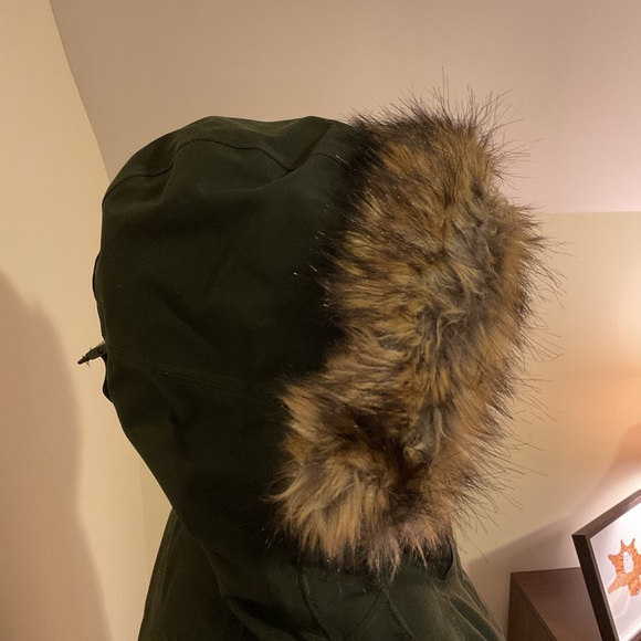 The North Face Jacket with Hood. - Picture 10 of 14